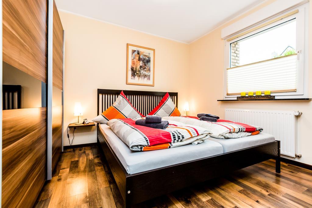 Design Apartment In Koeln Mit Terrasse Colónia Quarto foto
